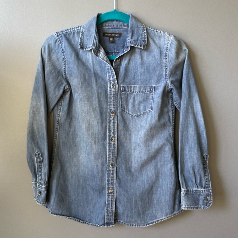 Banana Republic Button Up Denim Top